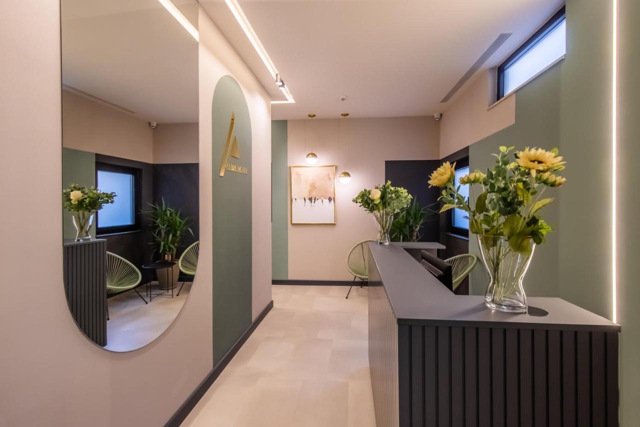 Allure Boutique Hotel Tirana Exterior foto